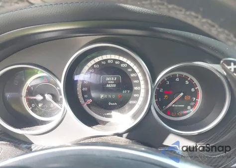 2015 Mercedes-Benz Cls 63 Amg S 4Matic z USA, uszkodzony, nr VIN WDDLJ7GB8FA133494